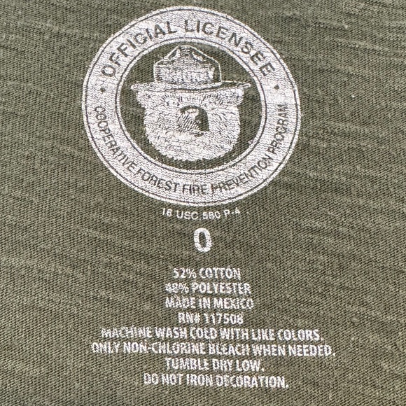 Smokey Bear V-Neck T-Shirt - Picture 3 of 3